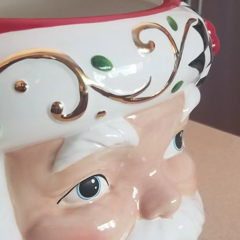 RARE MACKENZIE CHILDS SANTA COURTLY CHECK CHRISTMAS HOLIDAY PLANTER POT DECOR